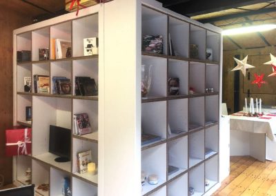 1-Stand-Amazon-Realizzazione-Nardi-Mobili-in-Cartone-1030x736