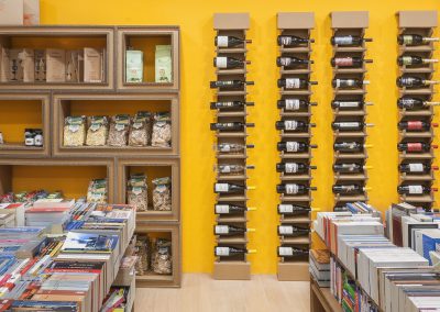 2-Portabottiglie-Espositore-in-Cartone-Upia