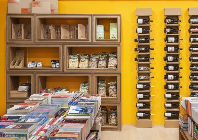 3-Espositore-in-cartone-Granati