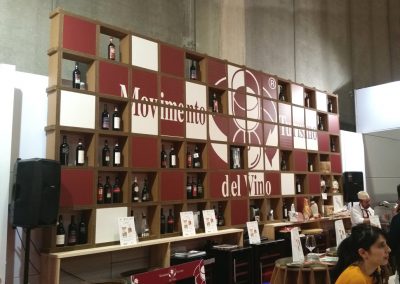 Stand-Movimento-Turismo-Vino-Nardi-Mobili-in-Cartone-1-1030x736