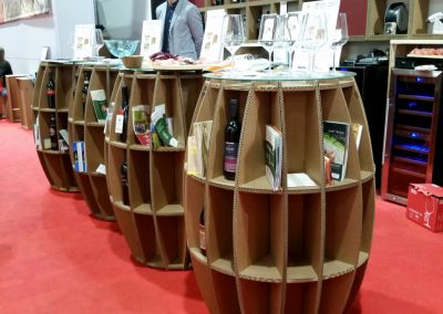 Stand-Movimento-Turismo-Vino-Nardi-Mobili-in-Cartone-4-1030x736