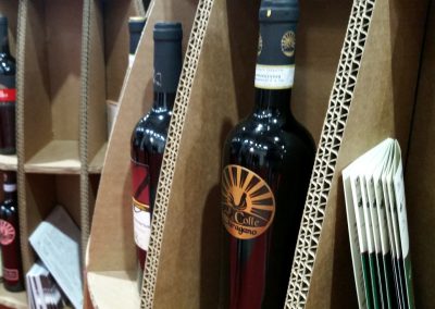 Stand-Movimento-Turismo-Vino-Nardi-Mobili-in-Cartone-5-1030x736